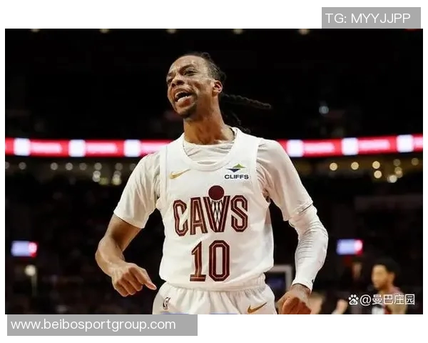 加兰表现出色三分命中率高效贡献15分5板6助球队战绩提升至正负值18最低